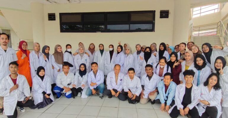 WhatsApp Image 2025-12-02 at 08.38.51