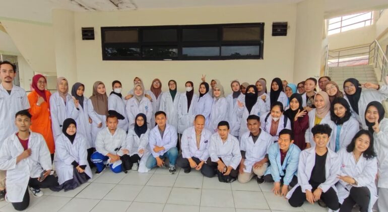 WhatsApp Image 2025-12-02 at 08.38.51